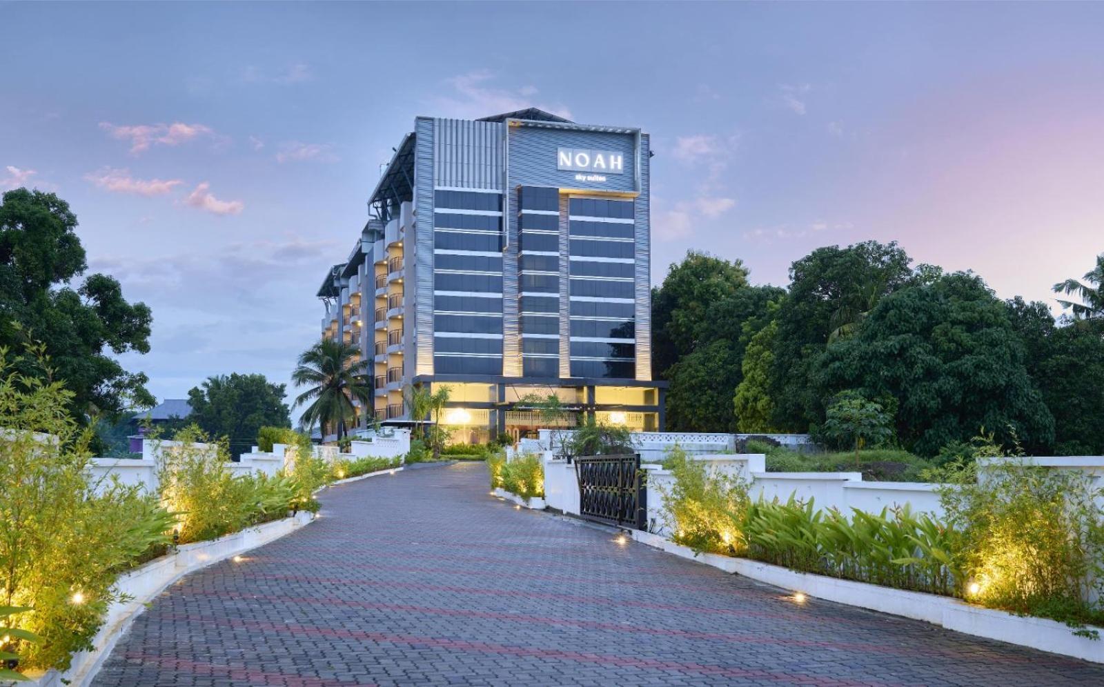 Noah Sky Suites Kochi Exterior foto